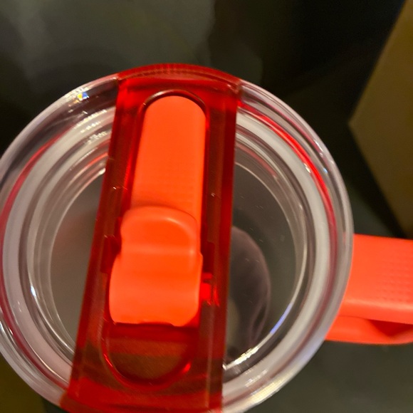 Stanley Vibrant coral Quencher Tumbler - Picture 3 of 7